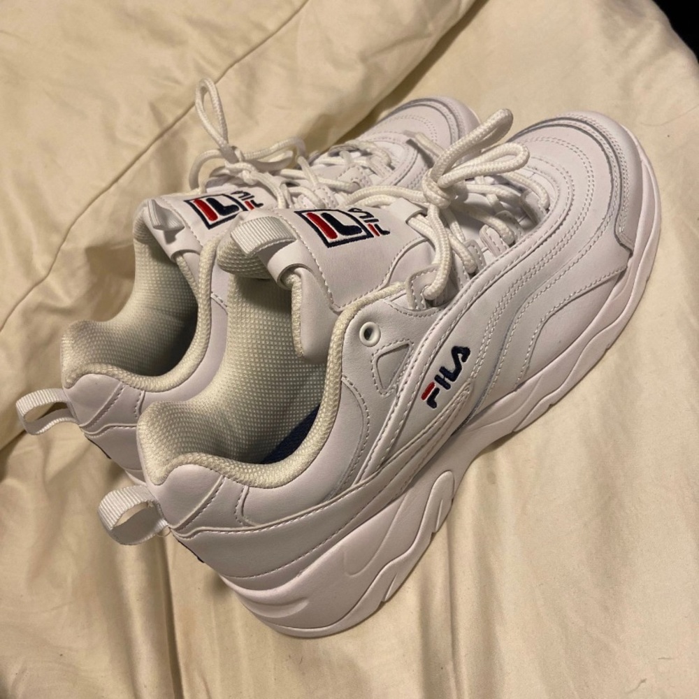 Filas shoes size 9.5 NEW